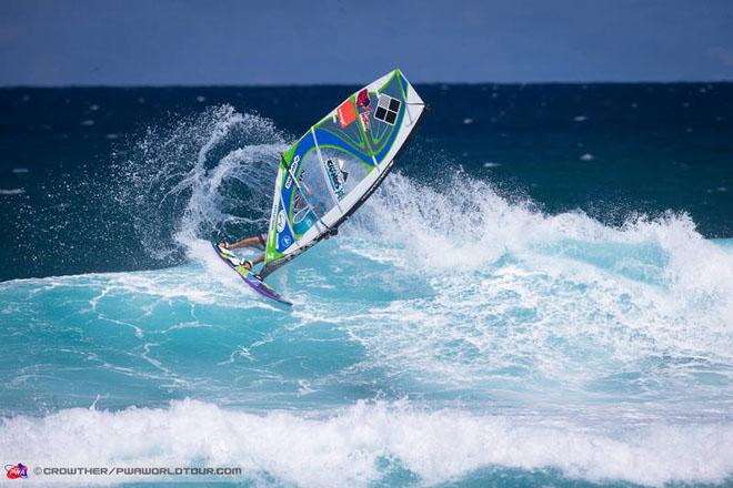 Camille slash - JP Aloha Classic PWA World Tour 2013 ©  Crowther / PWA World Tour http://pwaworldtour.com/